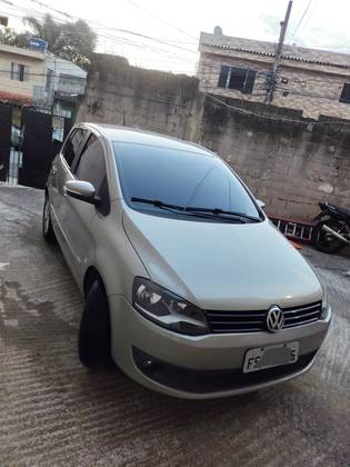 VOLKSWAGEN FOX 1.6 MI BLUEMOTION 8V FLEX 4P MANUAL
